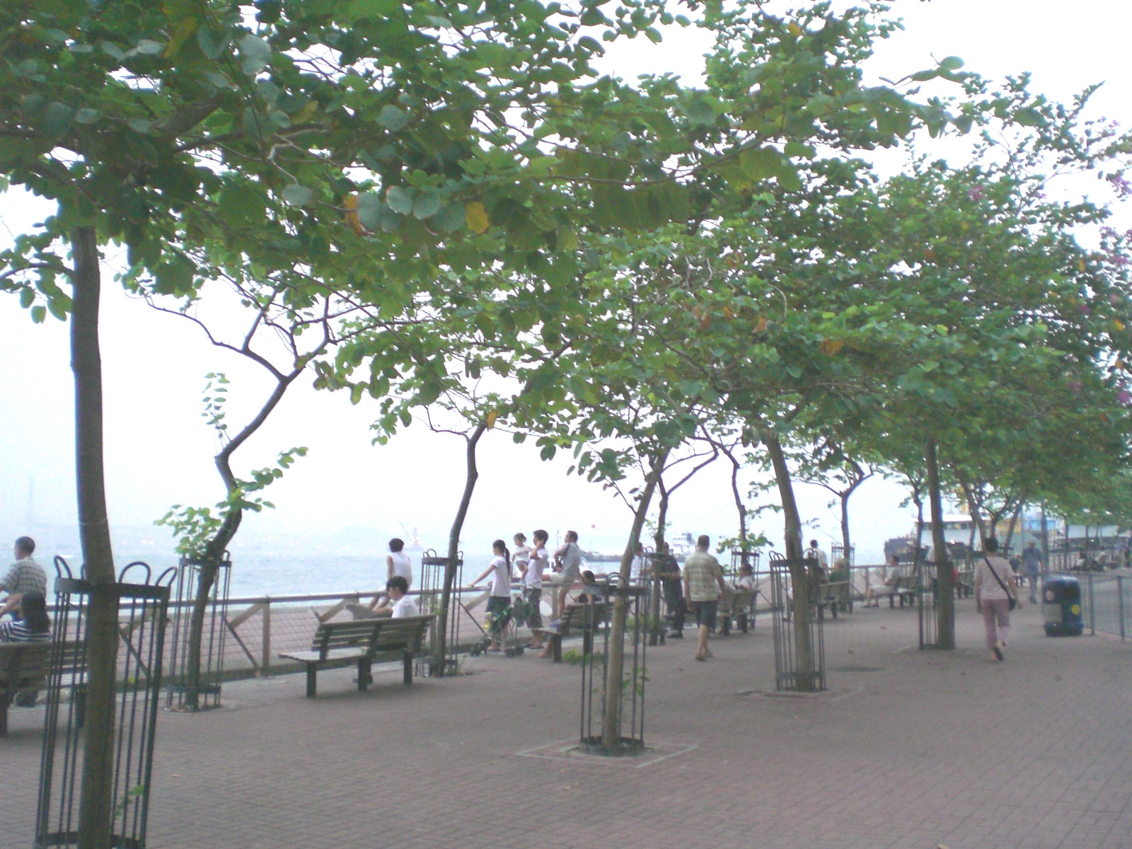 坚尼地城海旁